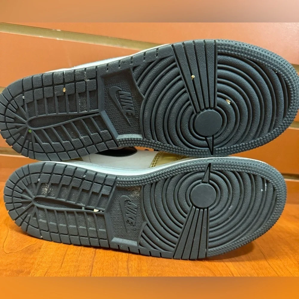 Jordan DC1420-700 Sneakers